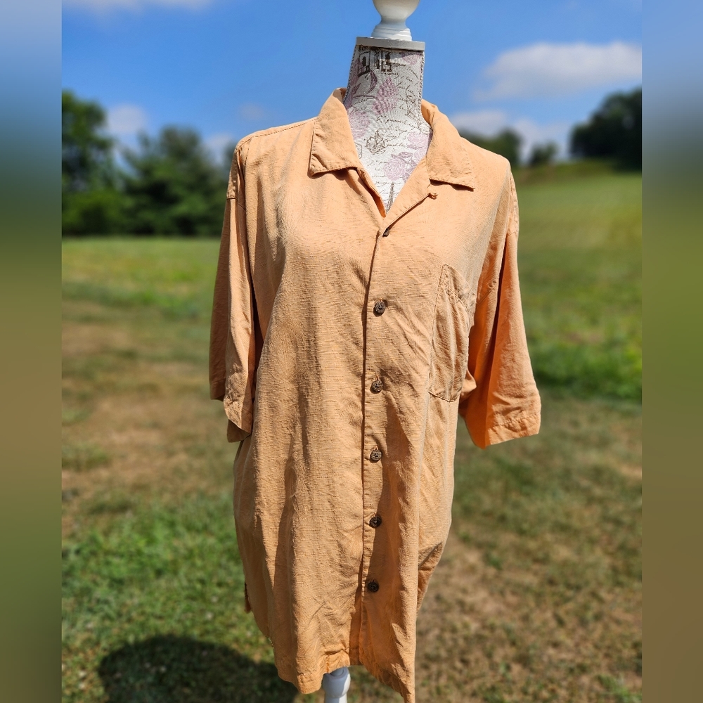 Mens Tommy Bahama button down XL Silk shirt